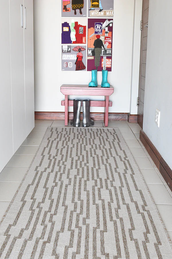 CIRCUIT SAND Reversible Rug & Runner