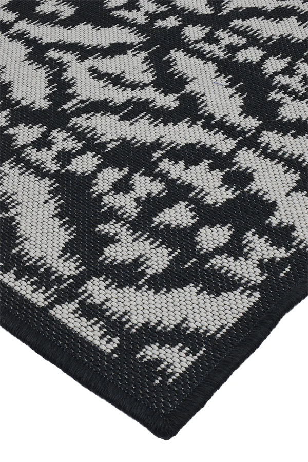 BATIK BLACK Rug & Runner